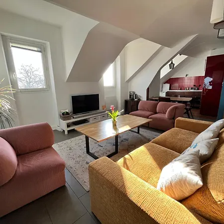 Appartement Les Toits De Talensac - 4pers - Hypercentre *